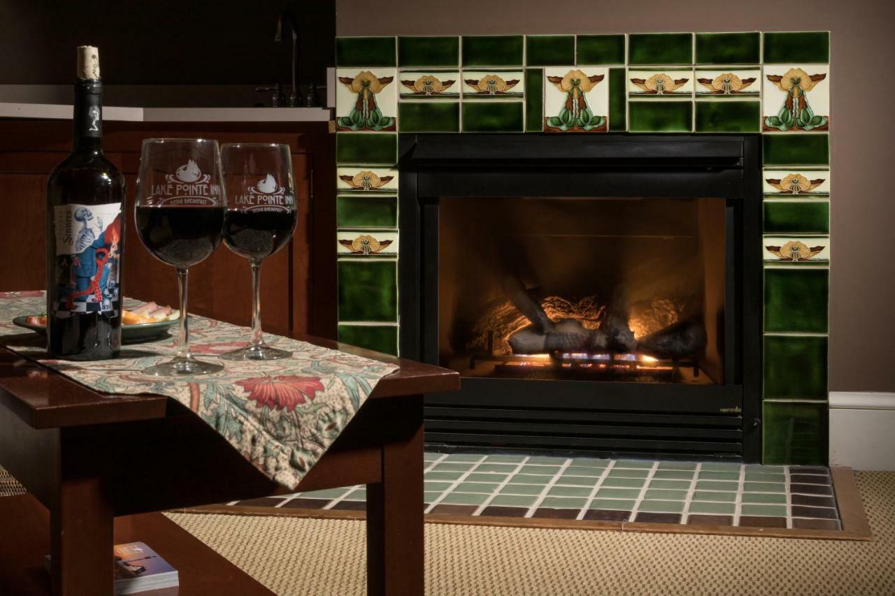 Lake Pointe Inn McHenry Eksteriør bilde